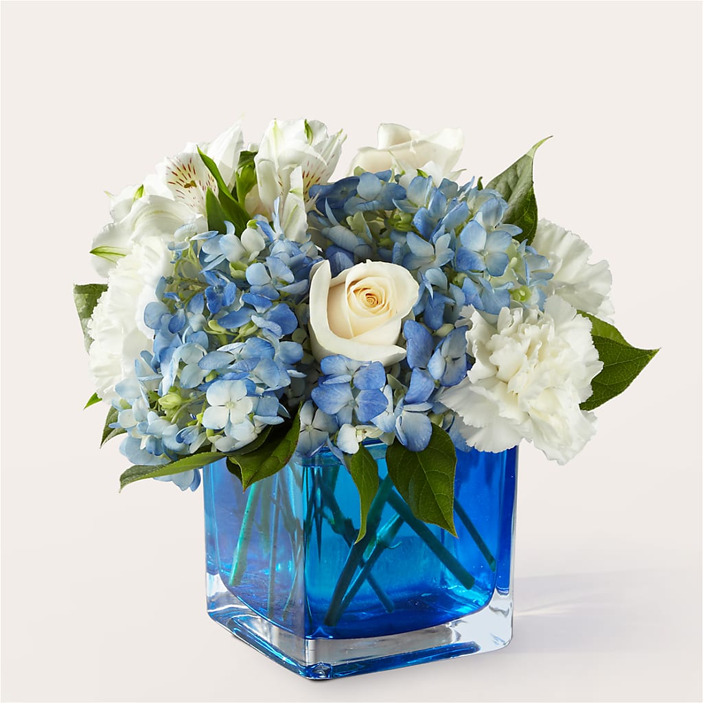 Soothing Waters Bouquet – BELMA'S PRECIOUS FLOWERS, Kodiak AK