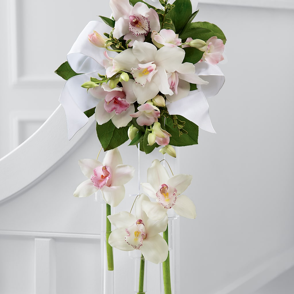 Perfect Entrance Pew Arrangement – BELMA'S PRECIOUS FLOWERS, Kodiak AK