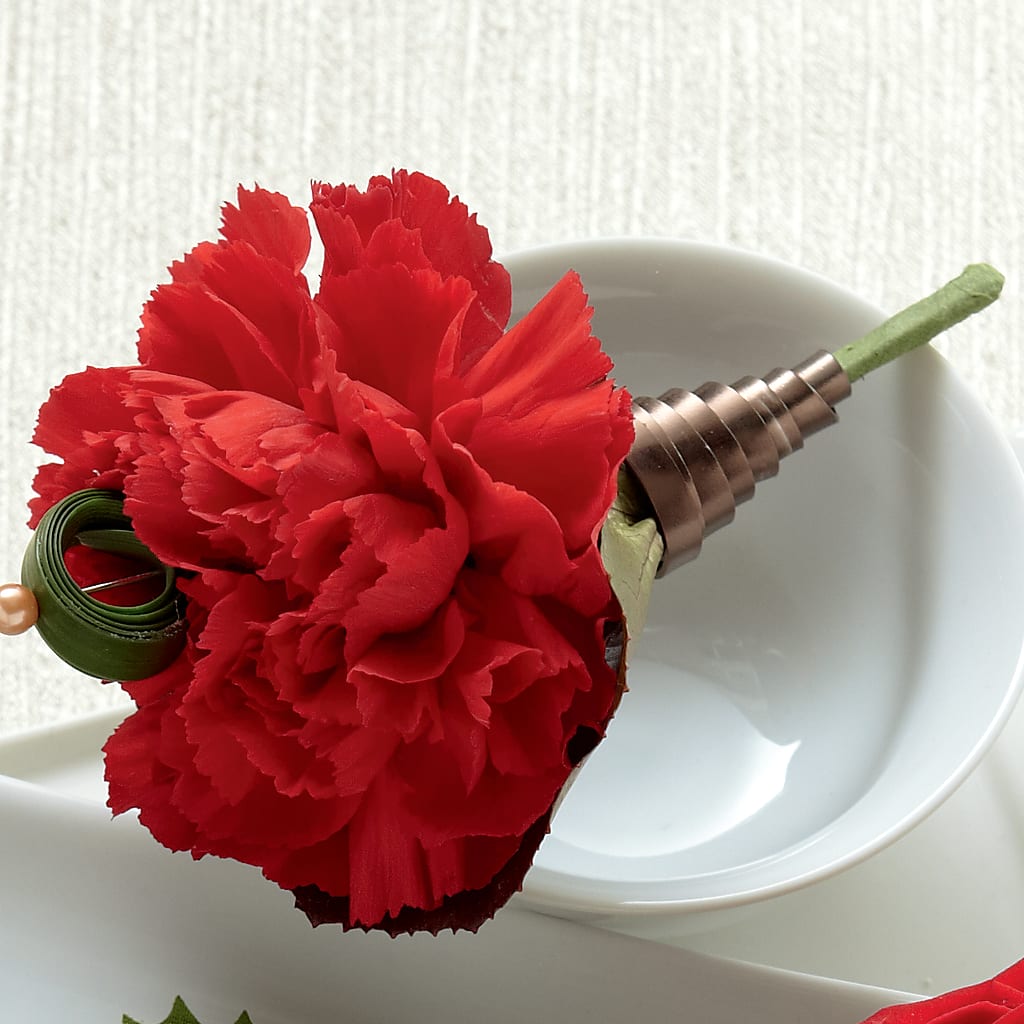 Red Carnation Boutonniere – BELMA'S PRECIOUS FLOWERS, Kodiak AK