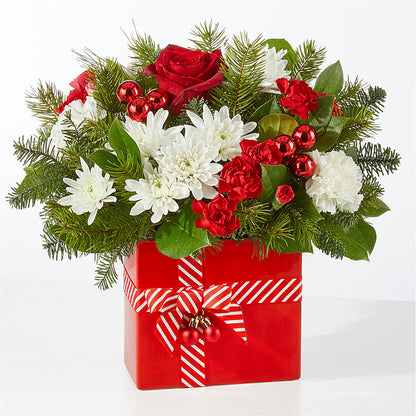Presents Under the Tree Bouquet – BELMA'S PRECIOUS FLOWERS, Kodiak AK