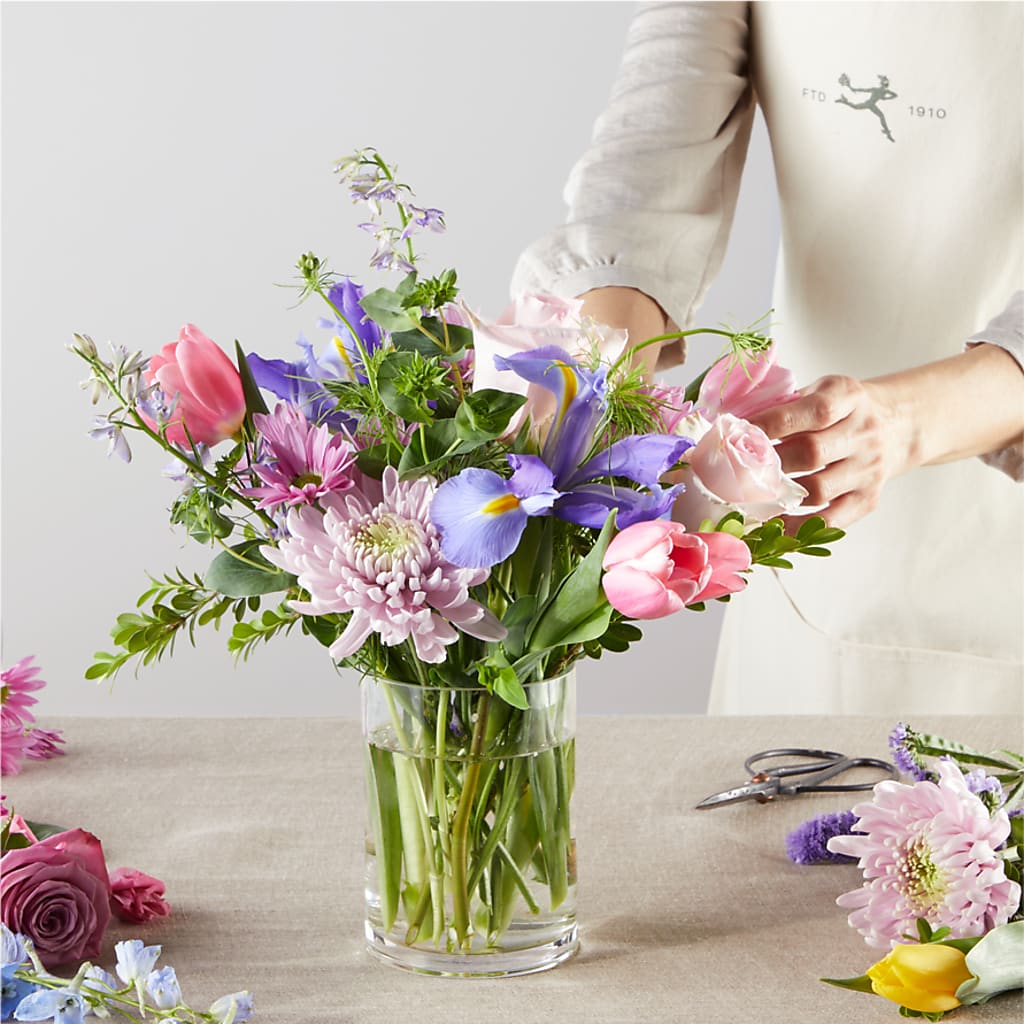 Pastel Tradition - A Florist Original – BELMA'S PRECIOUS FLOWERS, Kodiak AK