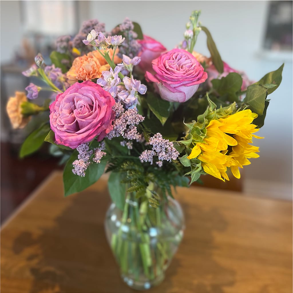 Yellow Brick Road Bouquet – BELMA'S PRECIOUS FLOWERS, Kodiak AK