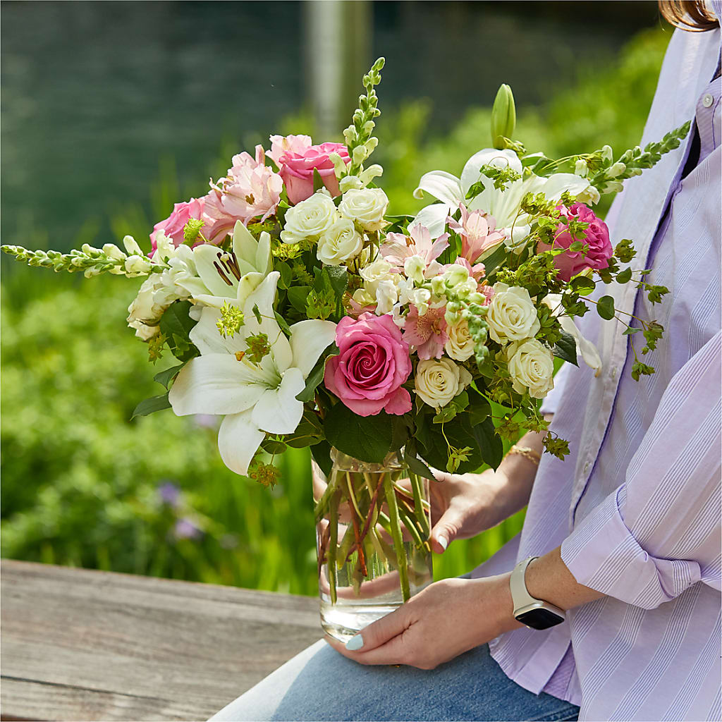 Fondly Bouquet – BELMA'S PRECIOUS FLOWERS, Kodiak AK